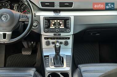 Купе Volkswagen CC / Passat CC 2013 в Львове