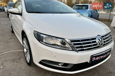 Купе Volkswagen CC / Passat CC 2012 в Киеве