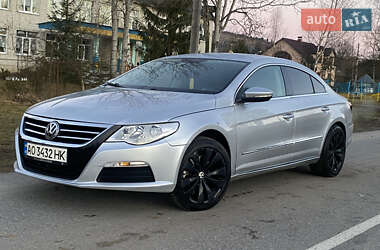 Купе Volkswagen CC / Passat CC 2010 в Турці