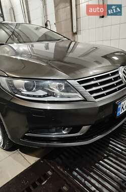 Купе Volkswagen CC / Passat CC 2012 в Києві