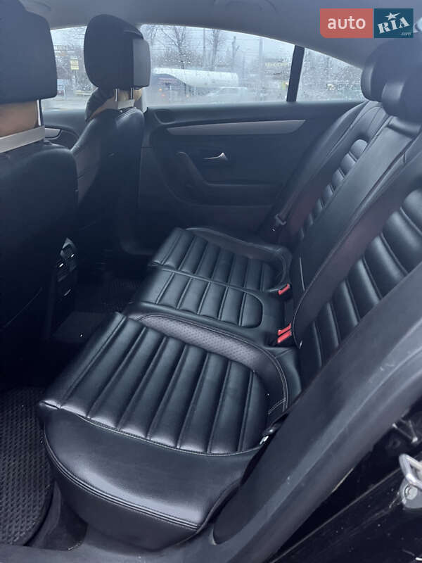 Купе Volkswagen CC / Passat CC 2012 в Сумах