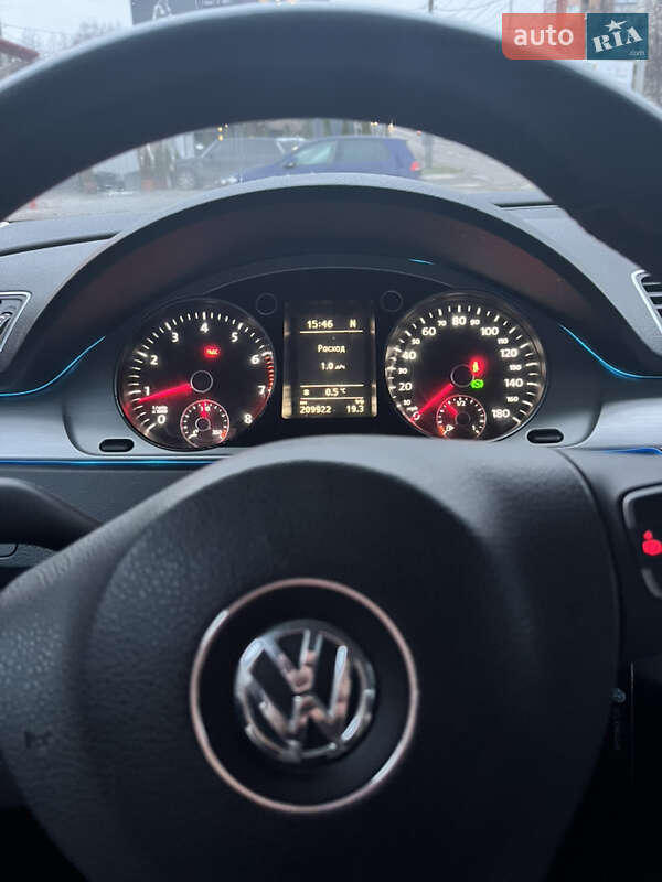 Купе Volkswagen CC / Passat CC 2012 в Сумах