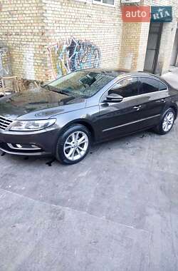 Купе Volkswagen CC / Passat CC 2012 в Києві