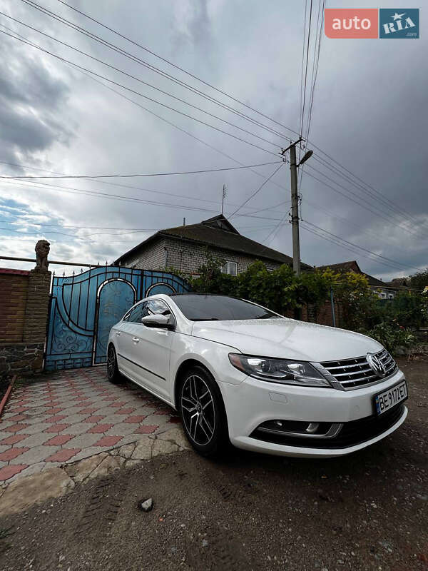 Купе Volkswagen CC / Passat CC 2014 в Киеве