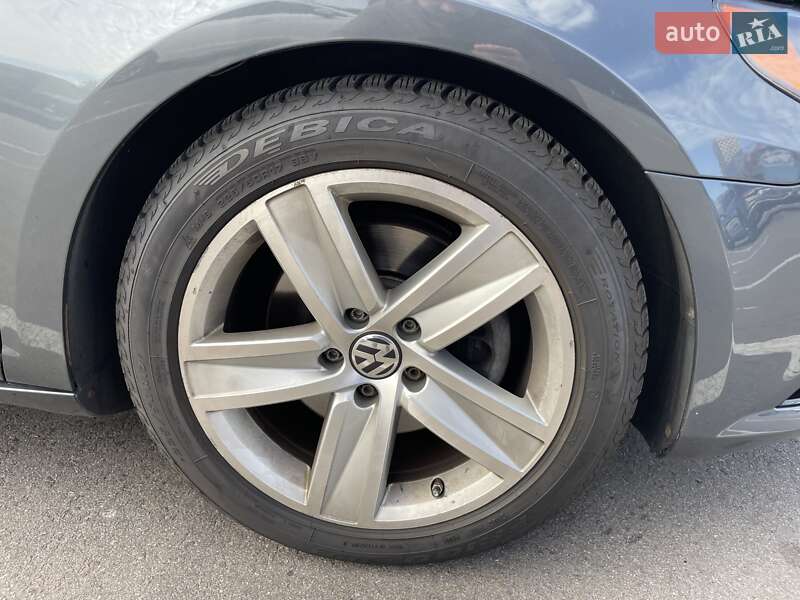 Купе Volkswagen CC / Passat CC 2013 в Киеве
