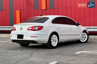 Купе Volkswagen CC / Passat CC 2010 в 