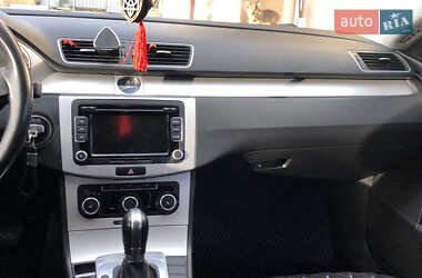 Купе Volkswagen CC / Passat CC 2011 в 