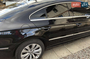 Купе Volkswagen CC / Passat CC 2011 в 