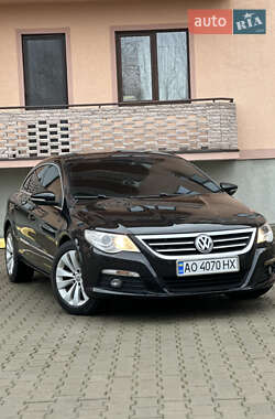 Купе Volkswagen CC / Passat CC 2008 в Ужгороді