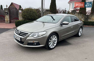 Купе Volkswagen CC / Passat CC 2010 в Могилев-Подольске