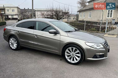 Купе Volkswagen CC / Passat CC 2010 в Могилев-Подольске