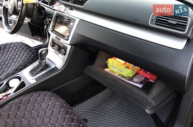 Купе Volkswagen CC / Passat CC 2011 в 