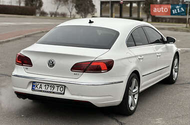 Купе Volkswagen CC / Passat CC 2012 в Києві