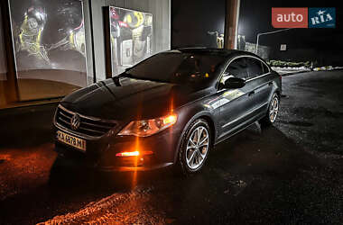 Купе Volkswagen CC / Passat CC 2009 в Києві