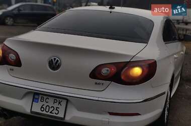 Купе Volkswagen CC / Passat CC 2010 в Стрые