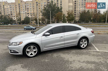 Купе Volkswagen CC / Passat CC 2013 в Киеве