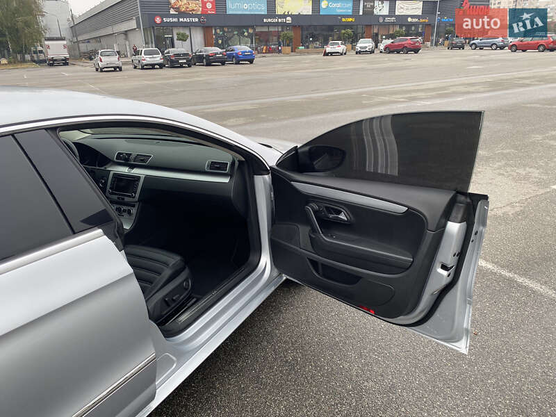Купе Volkswagen CC / Passat CC 2013 в Киеве