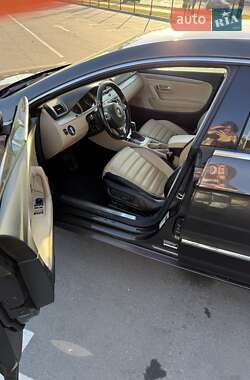 Купе Volkswagen CC / Passat CC 2012 в 