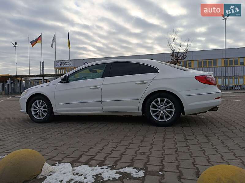 Купе Volkswagen CC / Passat CC 2011 в Луцьку