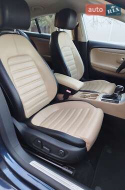 Купе Volkswagen CC / Passat CC 2012 в 