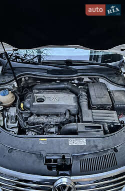 Купе Volkswagen CC / Passat CC 2013 в 