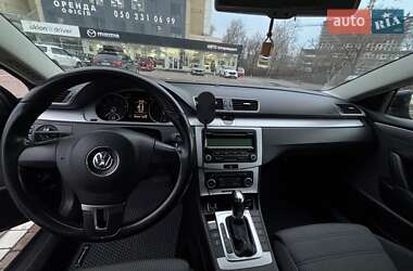 Купе Volkswagen CC / Passat CC 2011 в Киеве