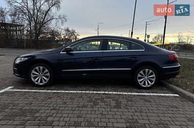 Купе Volkswagen CC / Passat CC 2011 в Киеве