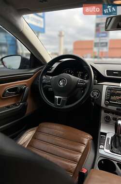 Купе Volkswagen CC / Passat CC 2014 в Києві