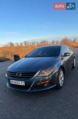 Купе Volkswagen CC / Passat CC 2010 в Доброславе