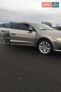 Купе Volkswagen CC / Passat CC 2010 в 