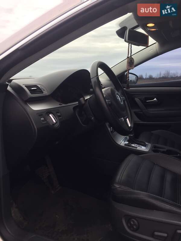 Купе Volkswagen CC / Passat CC 2010 в Березному