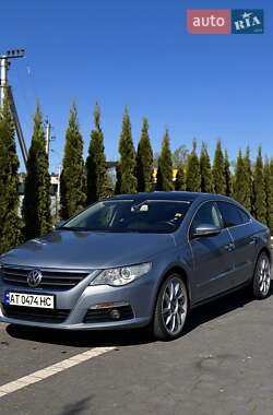 Купе Volkswagen CC / Passat CC 2009 в Надвірній