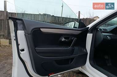 Купе Volkswagen CC / Passat CC 2011 в 