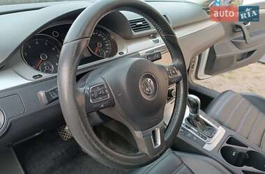 Купе Volkswagen CC / Passat CC 2011 в 