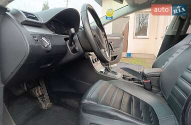 Купе Volkswagen CC / Passat CC 2011 в 