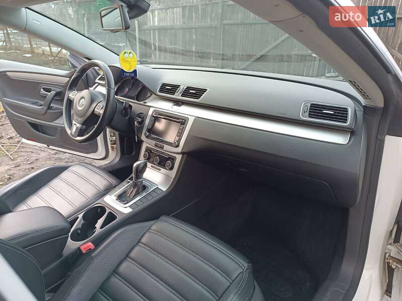 Купе Volkswagen CC / Passat CC 2011 в Луцьку