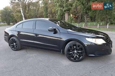 Купе Volkswagen CC / Passat CC 2011 в 