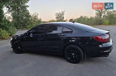 Купе Volkswagen CC / Passat CC 2011 в 