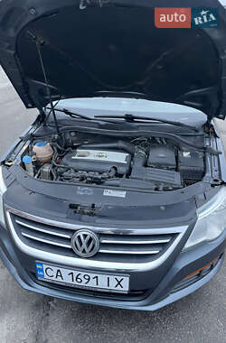 Купе Volkswagen CC / Passat CC 2010 в 
