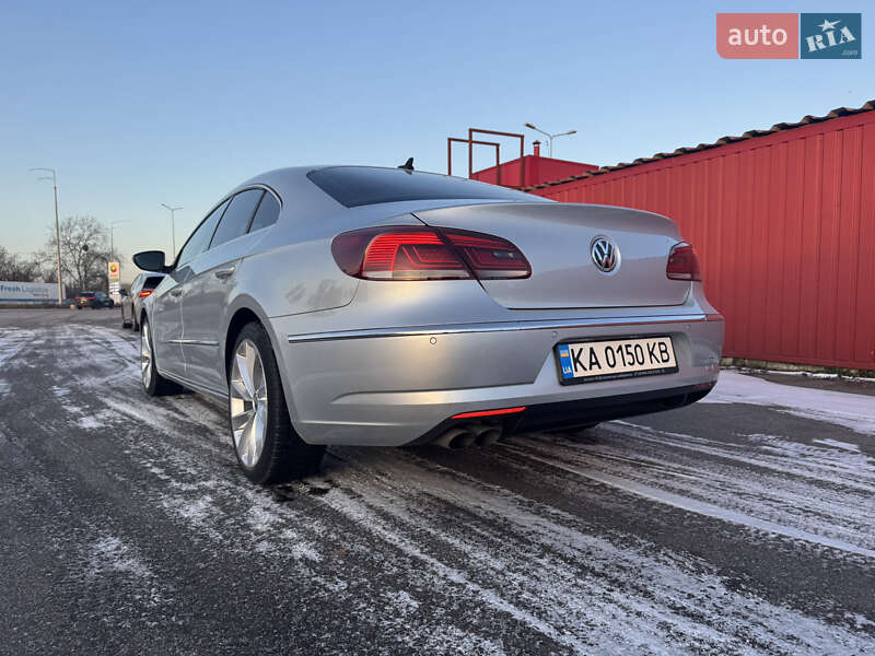 Купе Volkswagen CC / Passat CC 2015 в Киеве
