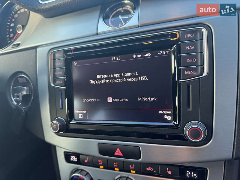 Купе Volkswagen CC / Passat CC 2015 в Киеве