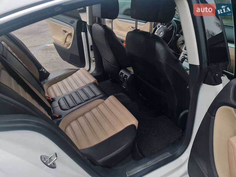 Купе Volkswagen CC / Passat CC 2013 в Дніпрі