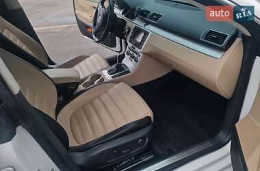 Купе Volkswagen CC / Passat CC 2013 в 