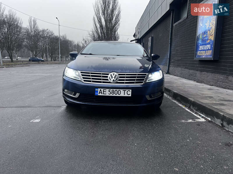 Купе Volkswagen CC / Passat CC 2012 в Дніпрі