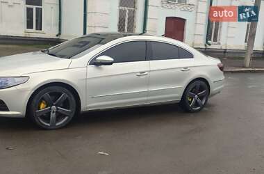 Купе Volkswagen CC / Passat CC 2011 в Умані