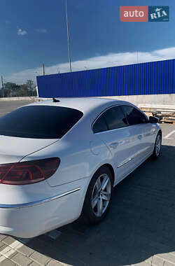 Седан Volkswagen CC / Passat CC 2012 в 