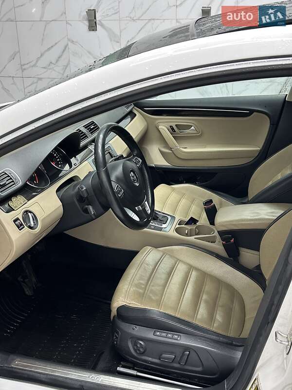 Купе Volkswagen CC / Passat CC 2012 в Пятихатках