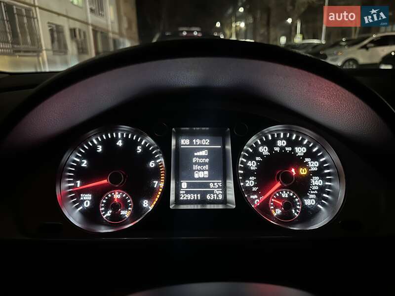 Купе Volkswagen CC / Passat CC 2013 в Львові