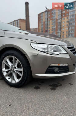 Купе Volkswagen CC / Passat CC 2011 в Днепре