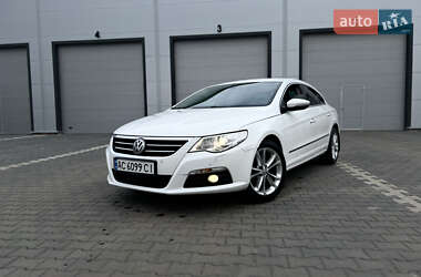 Купе Volkswagen CC / Passat CC 2011 в Нововолынске